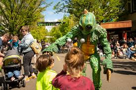 McMinnville | 25° Aniversario del UFO Fest!